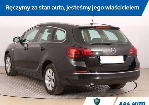 Opel Astra cena 40000 przebieg: 149096, rok produkcji 2014 z Mońki małe 254